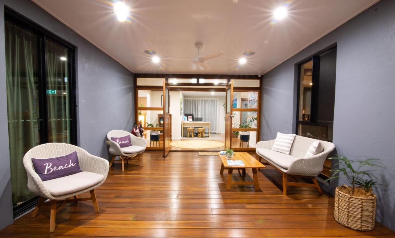 Airlie Guest House Airlie Beach Bagian luar foto