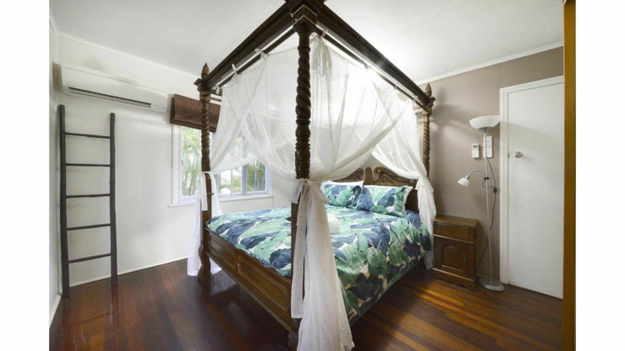 Airlie Guest House Airlie Beach Bagian luar foto
